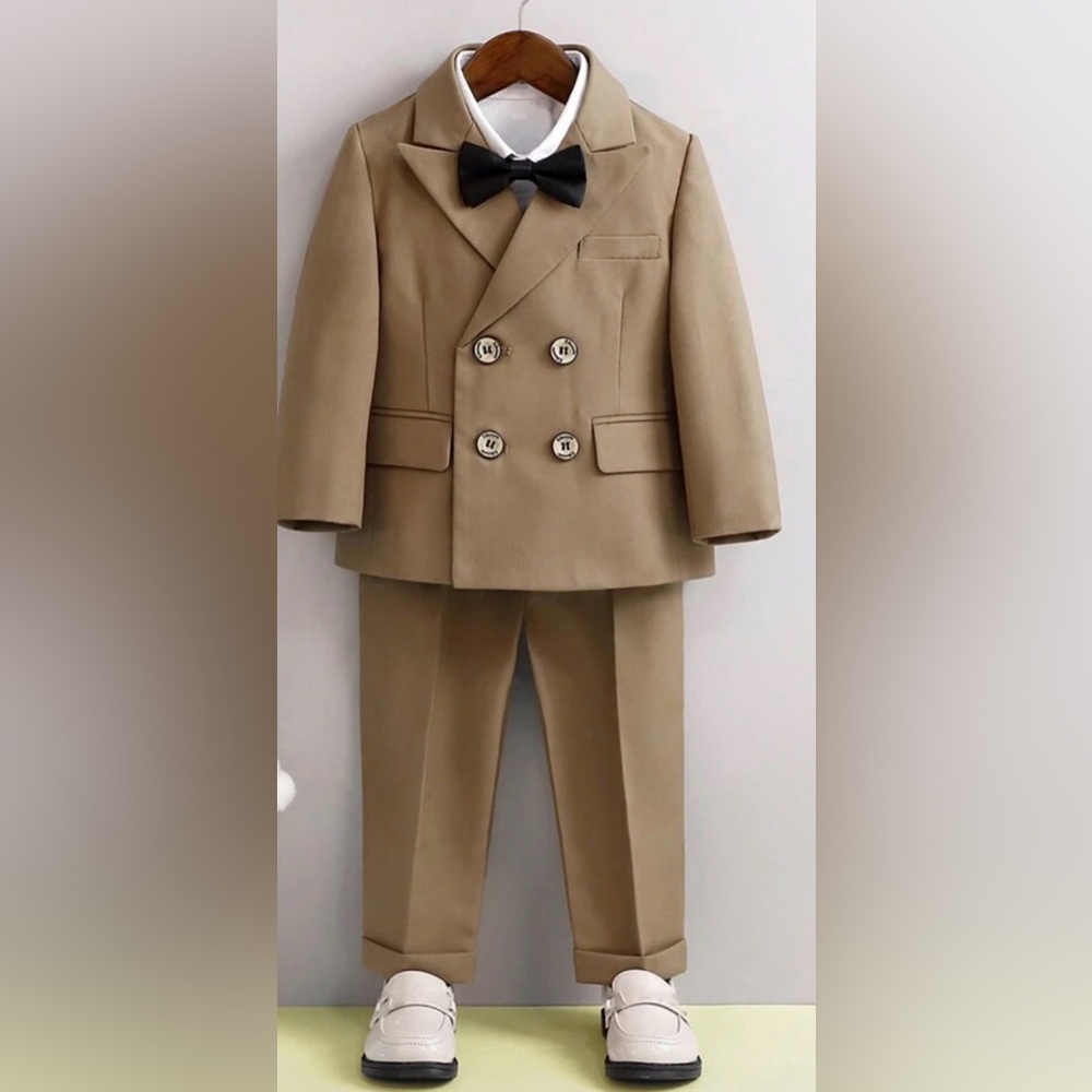 Classic Tan Men's Blazer Suit